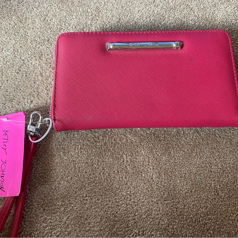 Elegant Fuchsia Betsey Johnson Wrislet